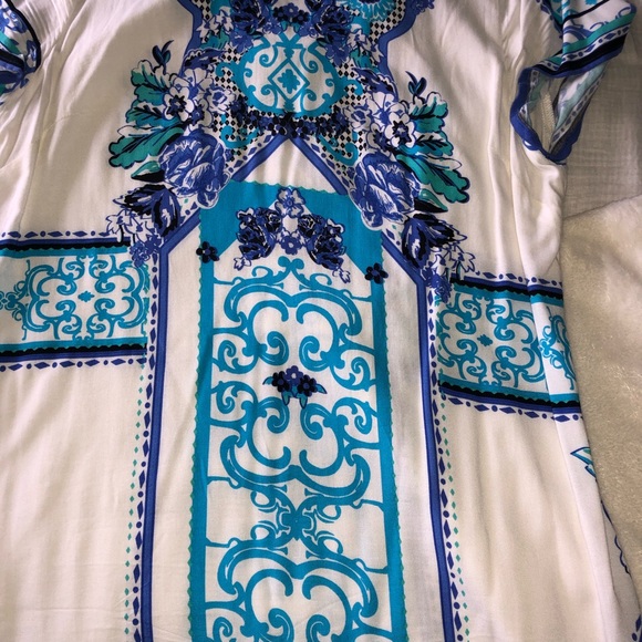 Dress - Picture 3 of 3